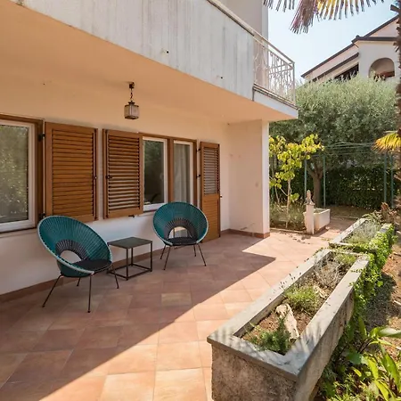 Apartment Dolce With Pool And Bbq Porec