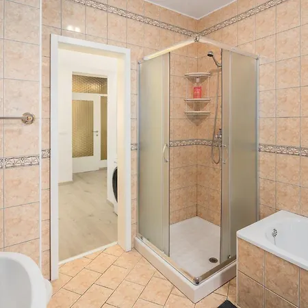 Apartment Dolce With Pool And Bbq Porec